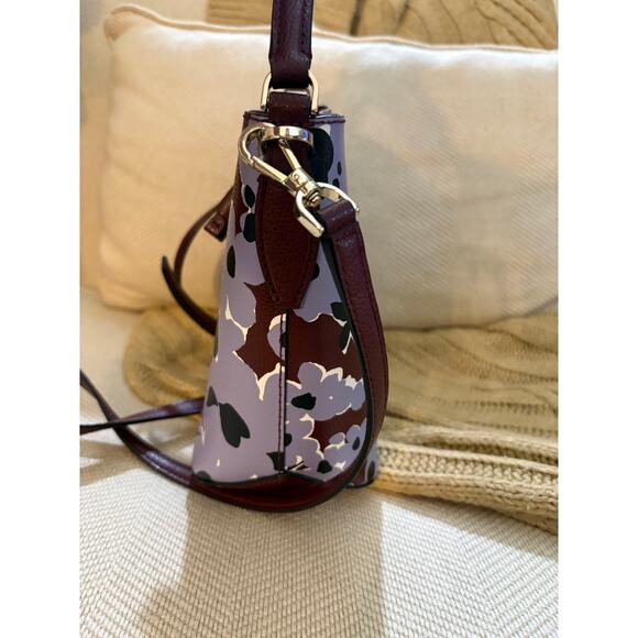 Kate Spade New York Eva Wildflower Bouquet Small Bucket Bag Leather - Picture 4 of 10